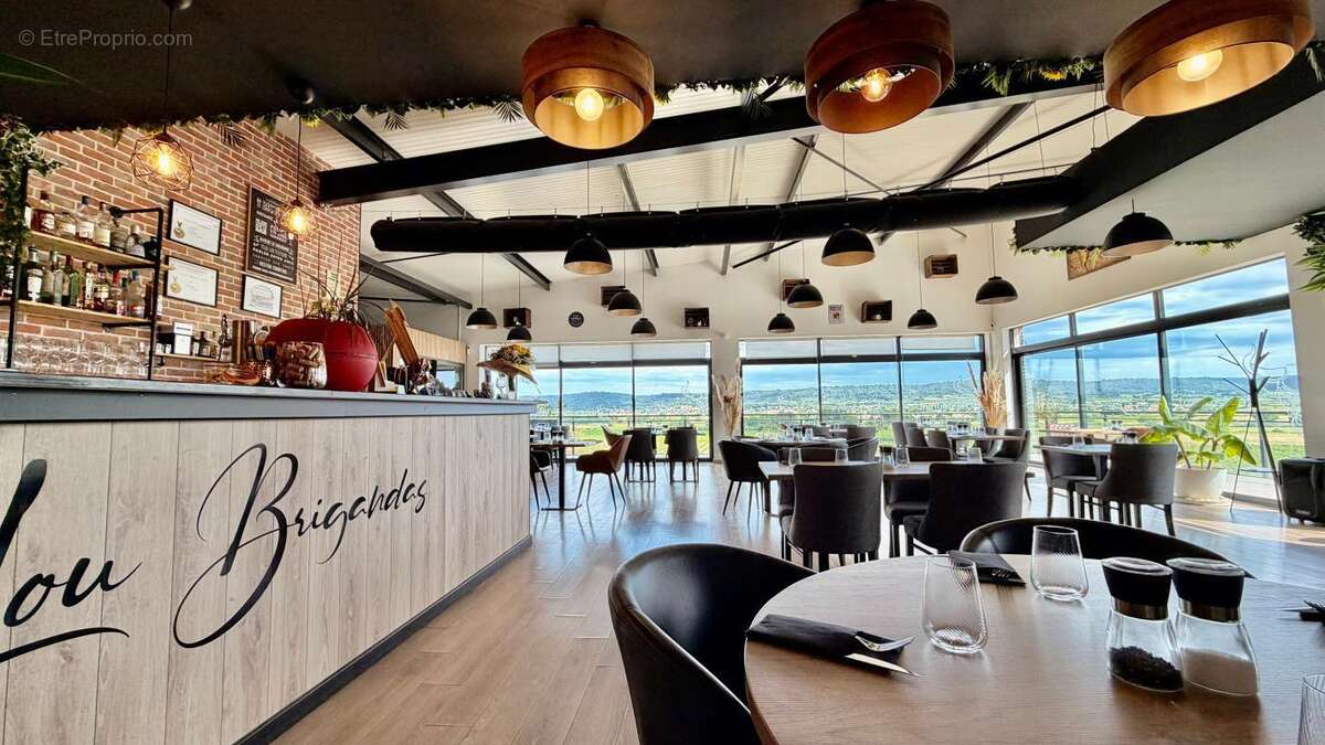 Restaurant d’exception à reprendre – au cœur de la vaunage - vue imprenable - 100% equipe ! - photo 9