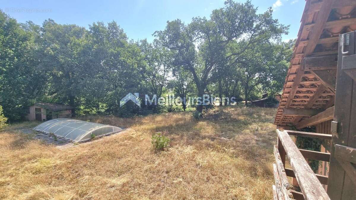 Maison et dépendances sur airial - photo 8