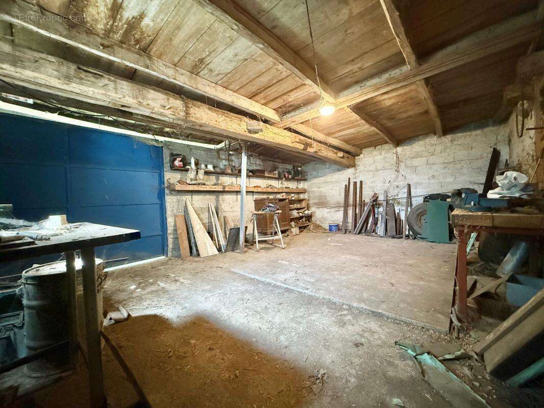 Maison avec grange et terrain constructible - photo 18