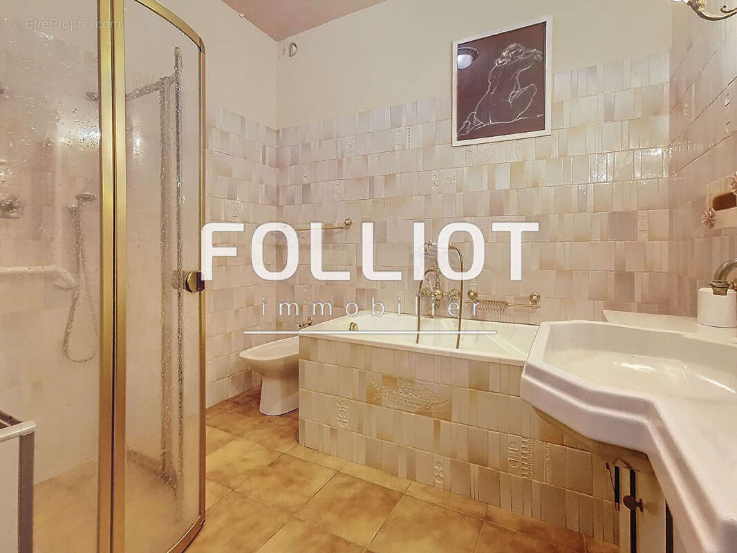 Maison à JULLOUVILLE