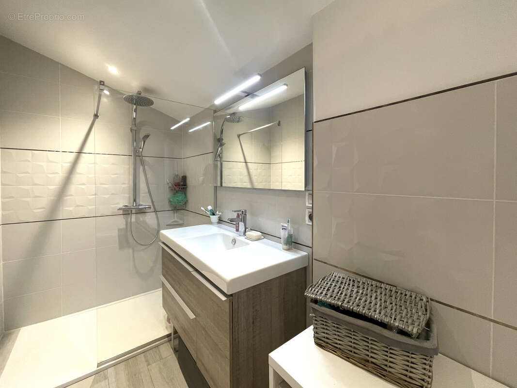 Appartement à ROMANS-SUR-ISERE