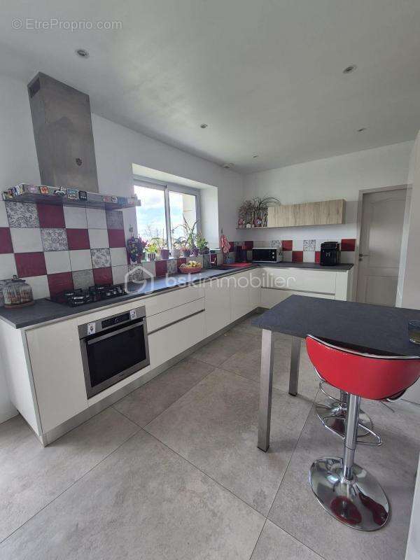 Maison à VILLIERS-AU-BOUIN