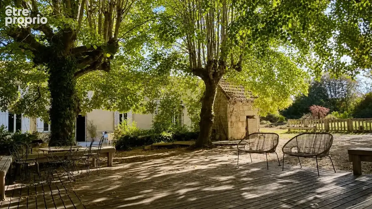 Maison de 9 pièces de 425 m² à La Sauve - photo 19