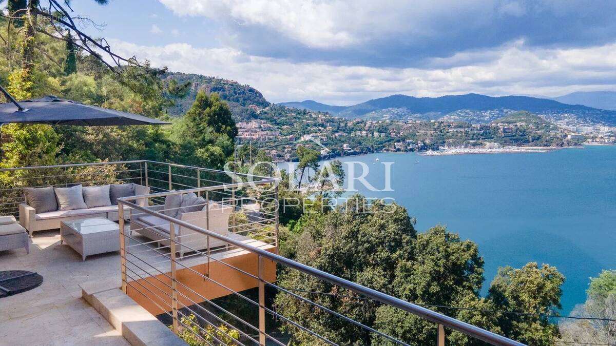 Maison à THEOULE-SUR-MER