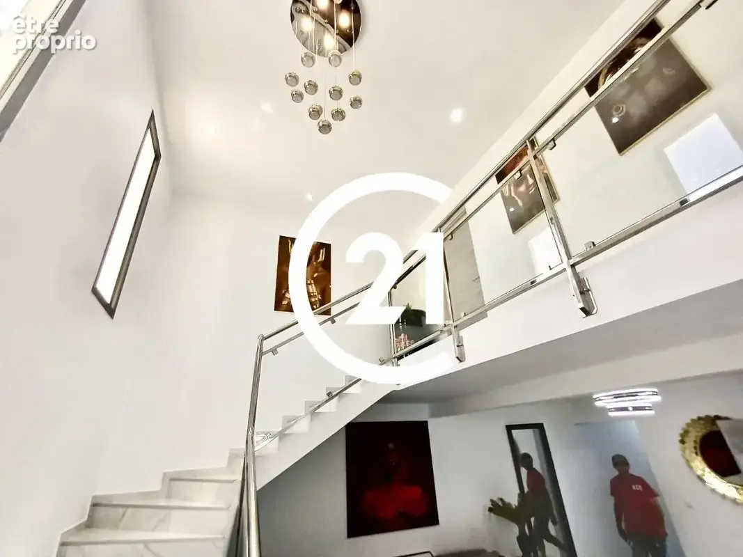 Maison 6 pièces 223 m² à vendre à Schoelcher (97233) - photo 5