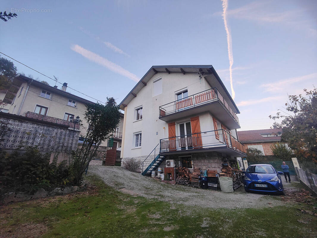 Appartement à GRESY-SUR-AIX