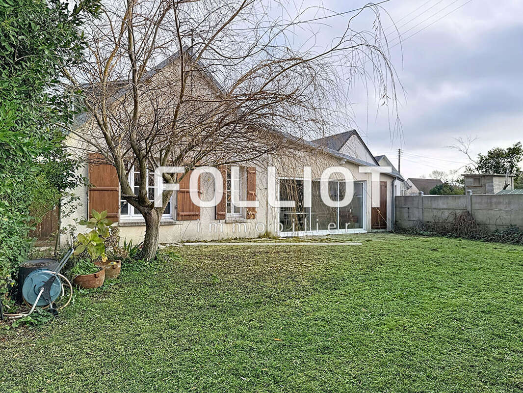 Maison à AGON-COUTAINVILLE