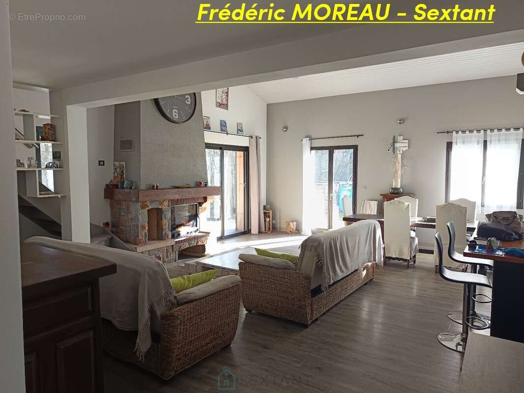 Trés belle maison atypique avec de beaux espaces intérieurs, dépendance et beau terrain - photo 9