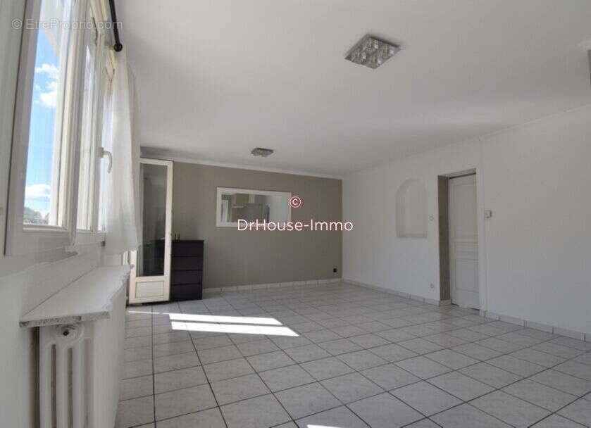 Appartement à MARSEILLE-12E