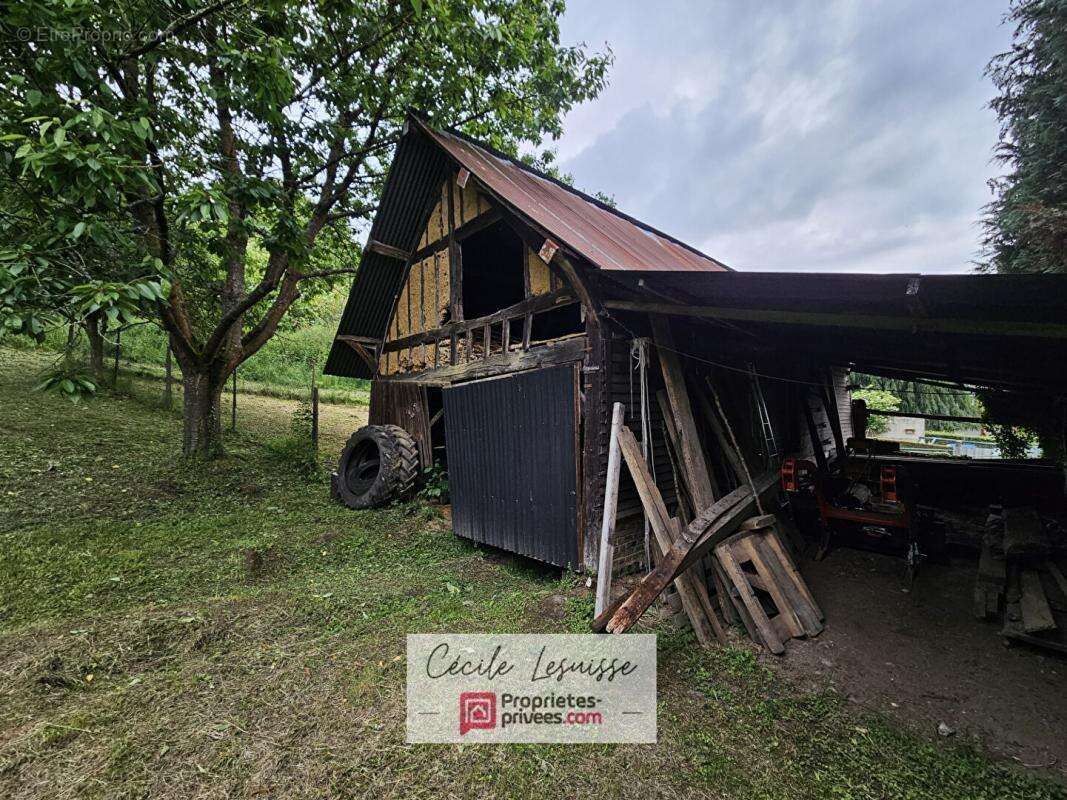 Terrain à SAINT-ANTOINE-LA-FORET