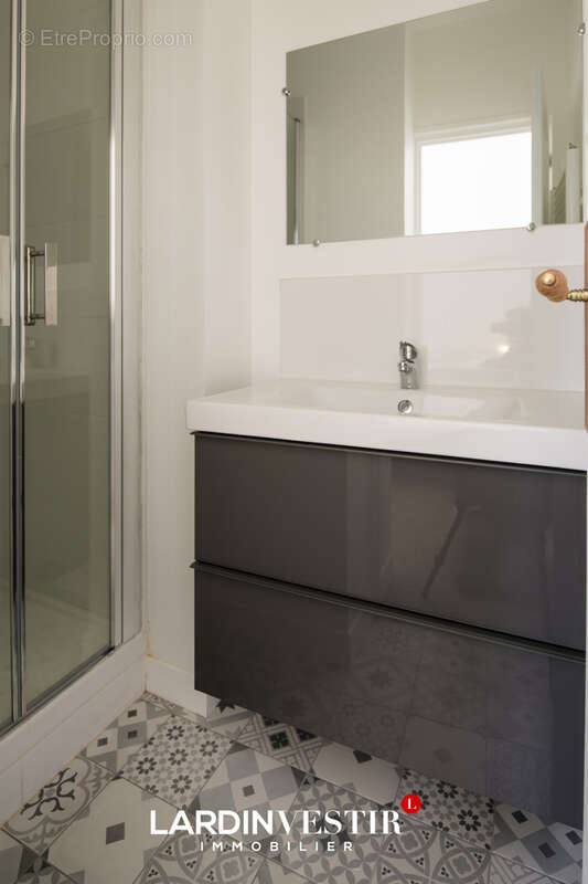 Maison à SAINT-GENIS-LAVAL