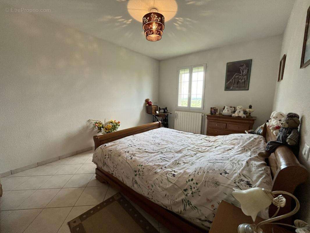 Maison à MORAS-EN-VALLOIRE