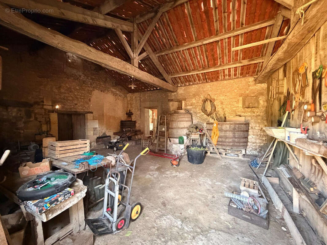 Maison à VOULGEZAC
