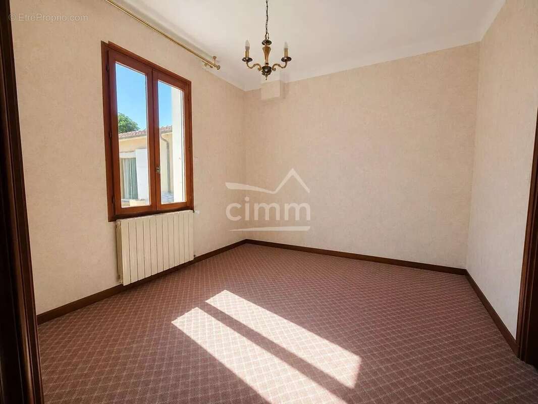 Château-Arnoux-Saint-Auban — Belle maison de 105 m² alliant confort et tranquillité - photo 8