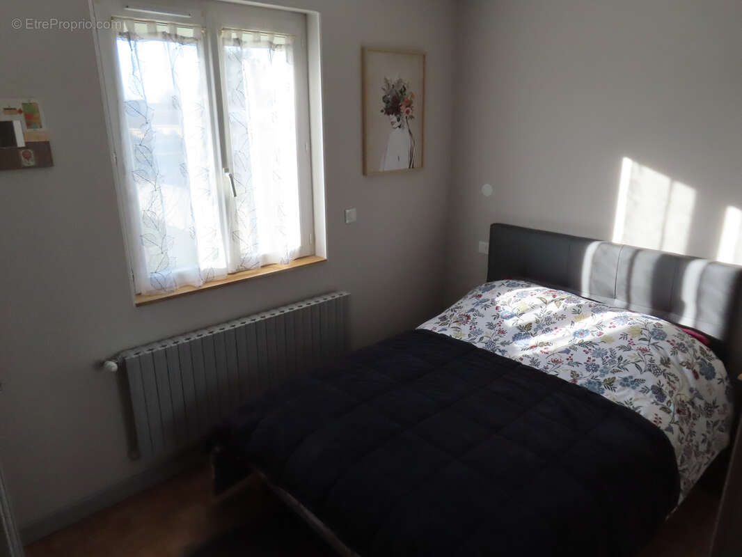 Maison à SAINT-ROMAIN-DE-JALIONAS