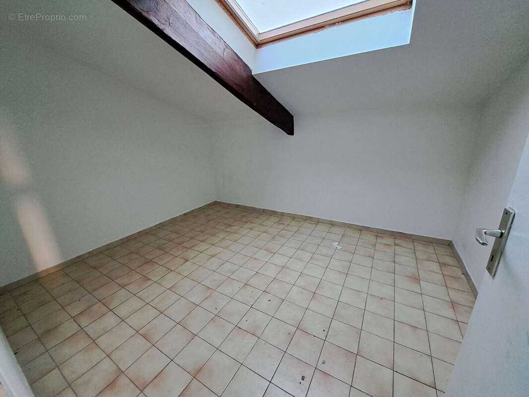 Appartement à MALAUCENE