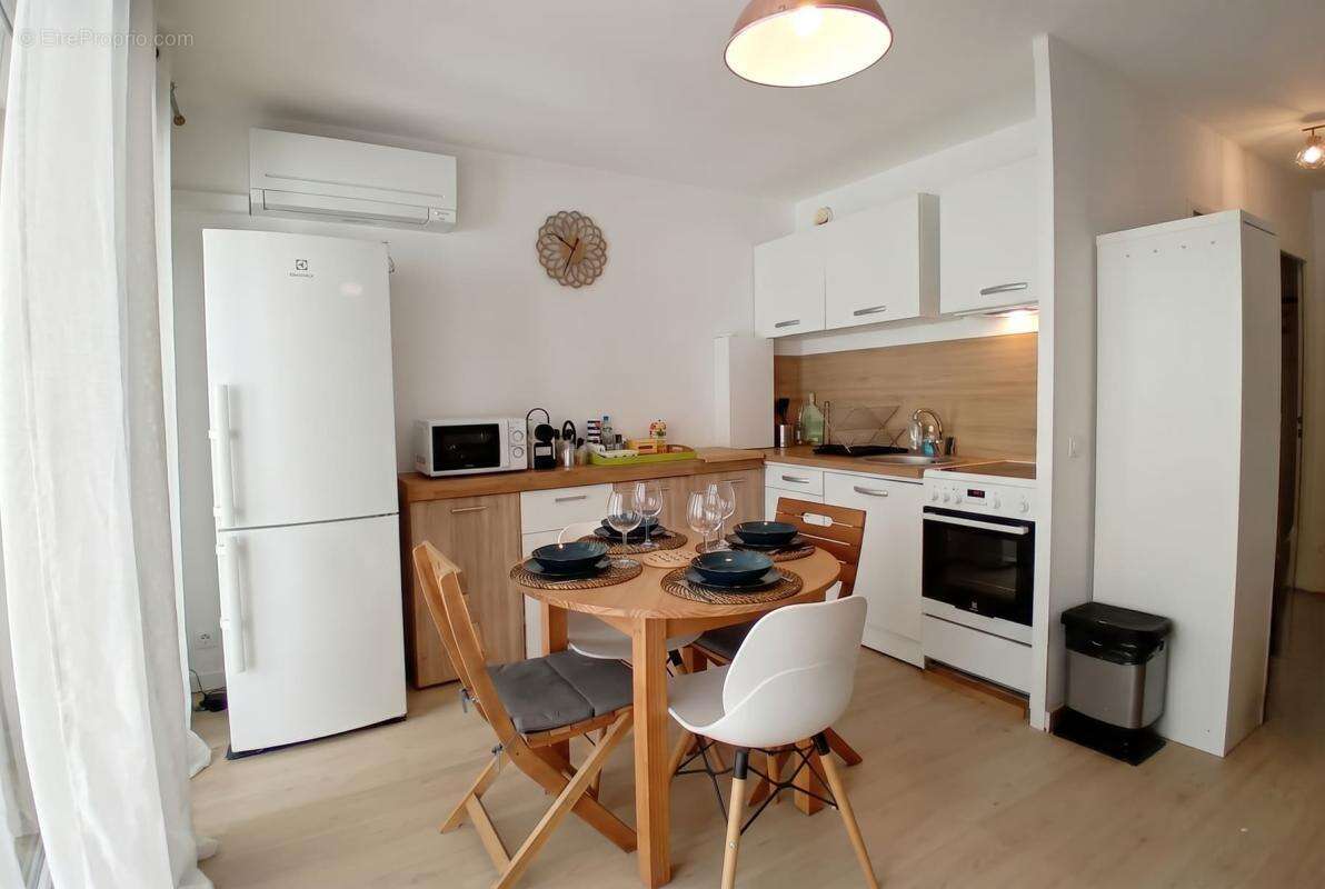 Appartement à SAINT-CYR-SUR-MER