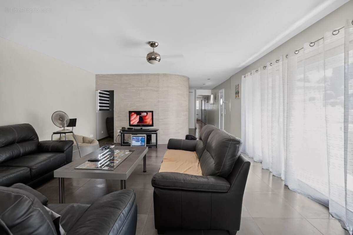 Cannes vente villa 6 pièces avec piscine - photo 6