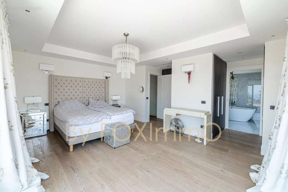 Maison à CANNES