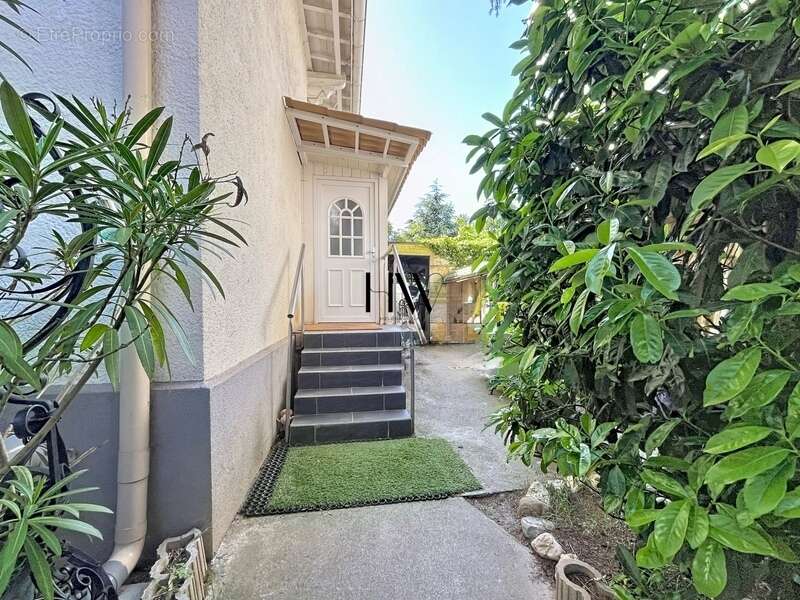 À VENDRE – maison de caractère au cœur d’Annemasse - photo 2