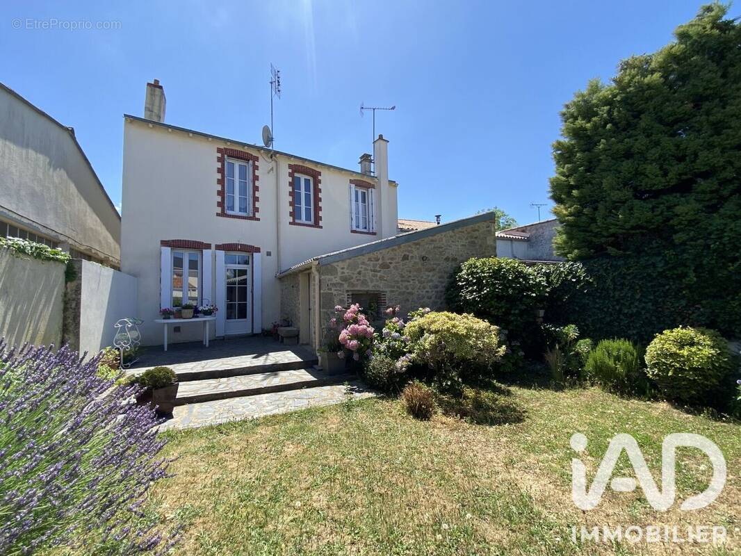 Photo 1 - Maison à LES HERBIERS