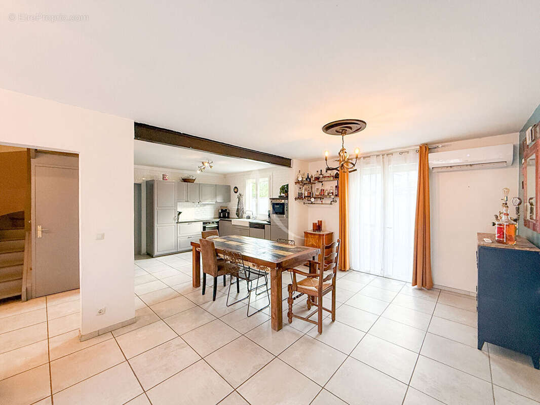 Maison à MIRAMAS