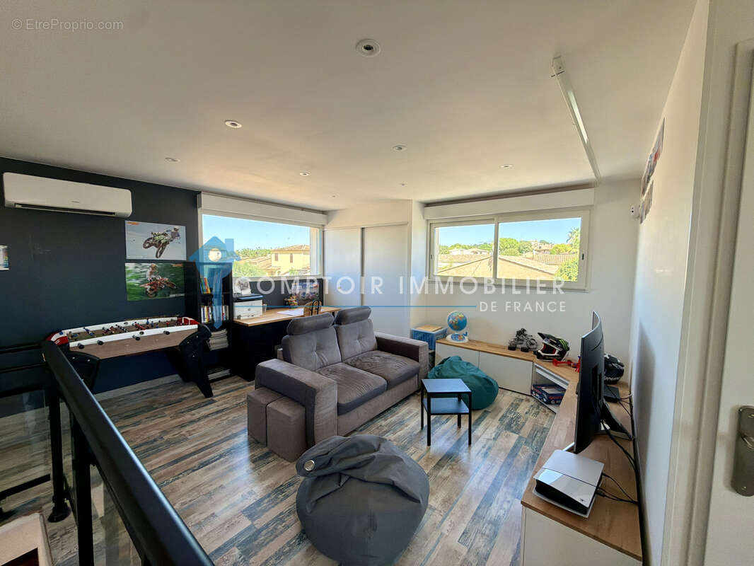 GALLARGUES-LE-MONTUEUX   Villa familiale 140 m2   4 chambres   Suite parentale   Piscine - photo 14