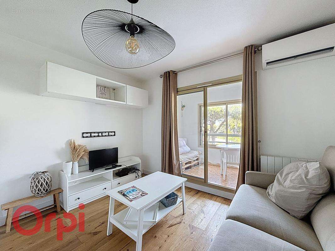 Appartement à SIX-FOURS-LES-PLAGES