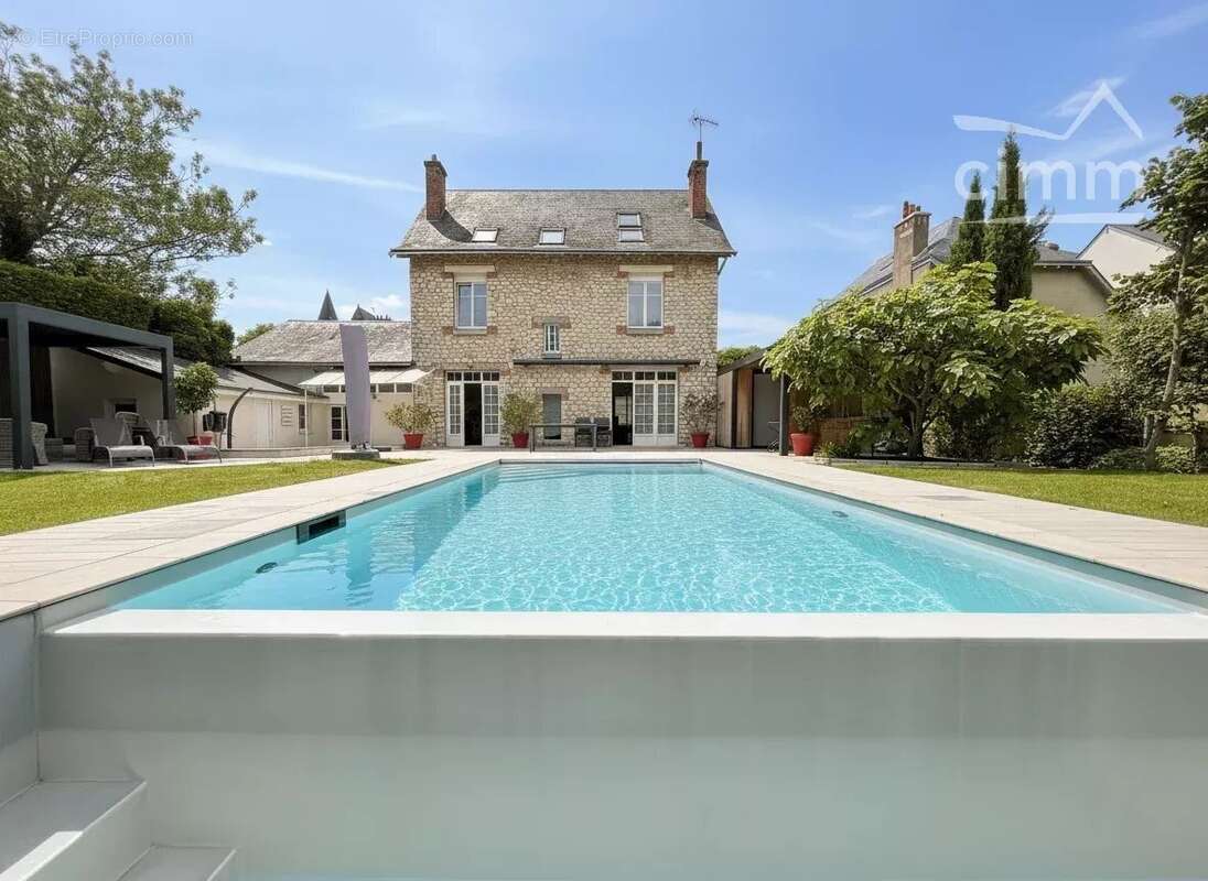 Maison familiale 193 m² avec piscine à débordement – 6 chambres – blois centre-ville - photo 4
