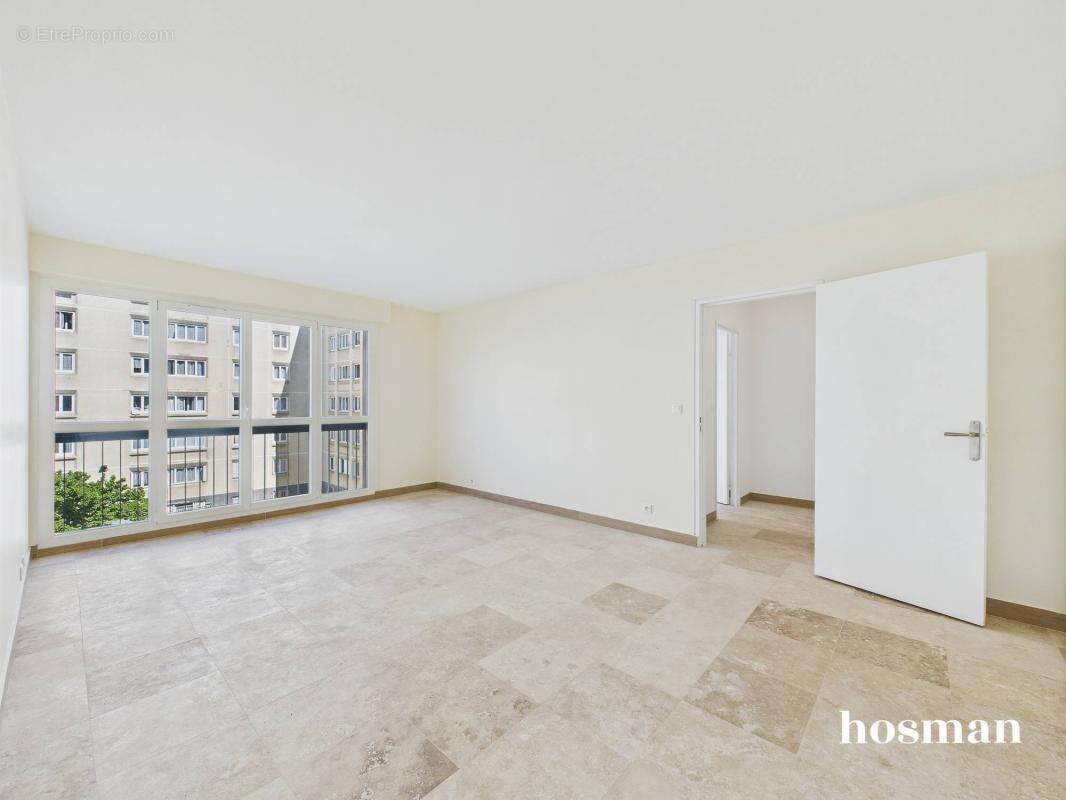Appartement à PARIS-19E