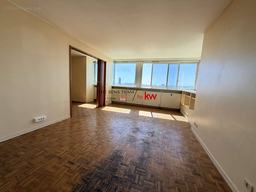 Appartement 67 m² à Paris-15e  - photo 7