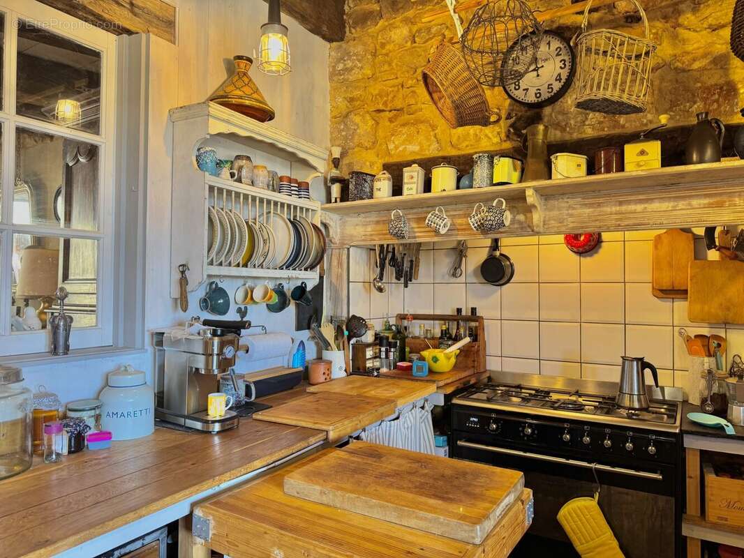 Maison à SALLES-DE-BELVES