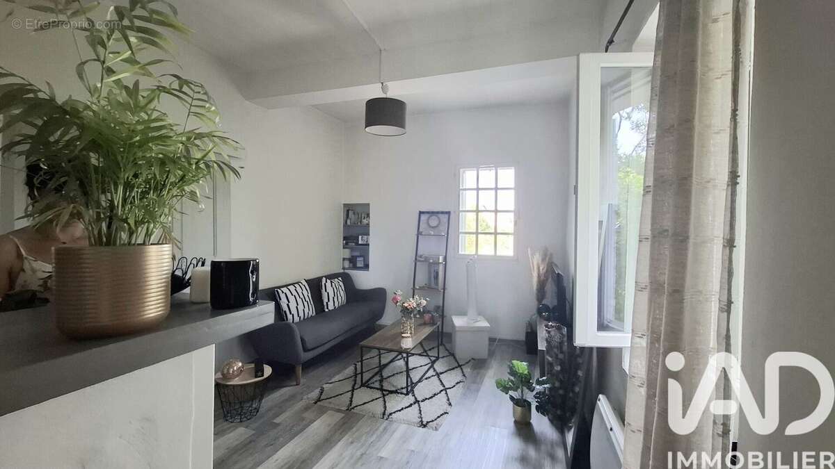 Photo 4 - Appartement à L'ISLE-SUR-LA-SORGUE