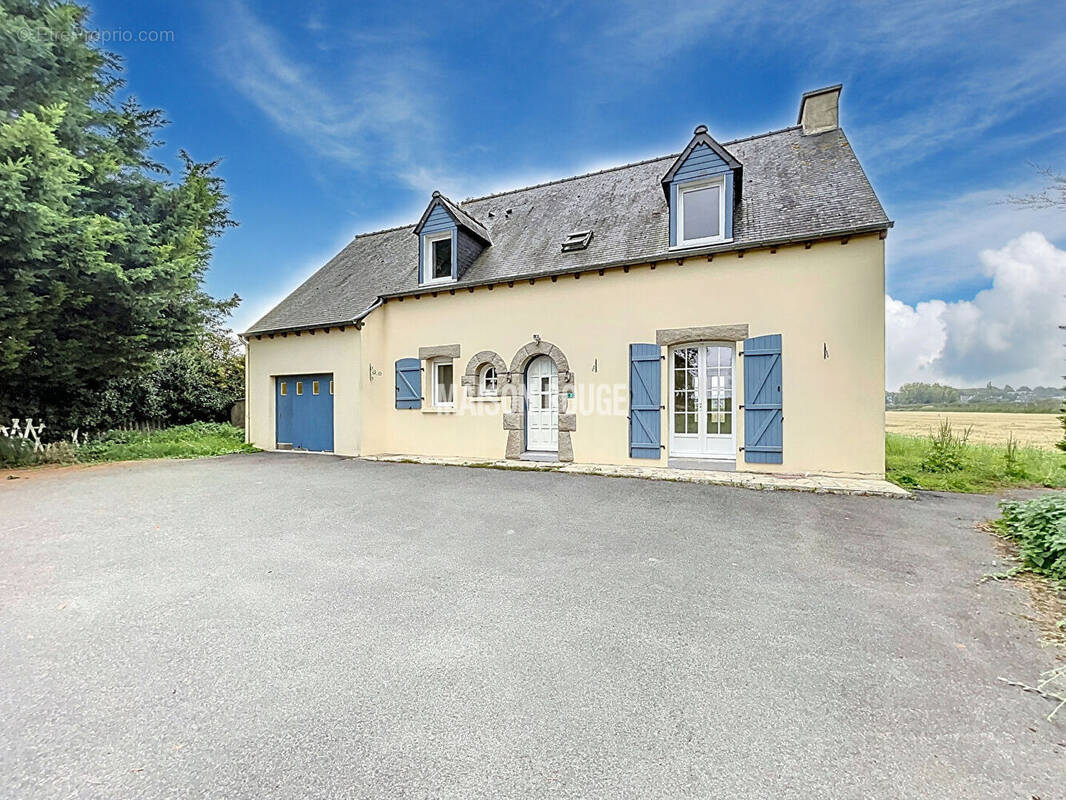 Maison à MONT-DOL