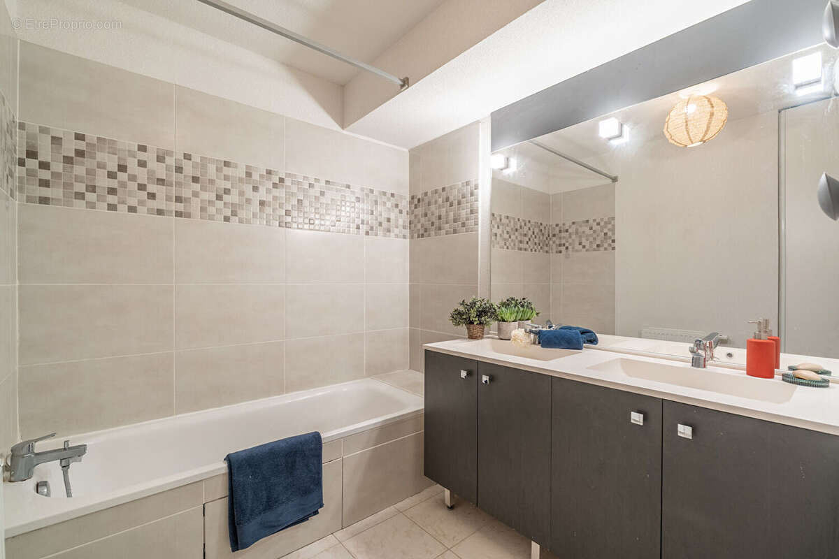 Maison à CASTANET-TOLOSAN