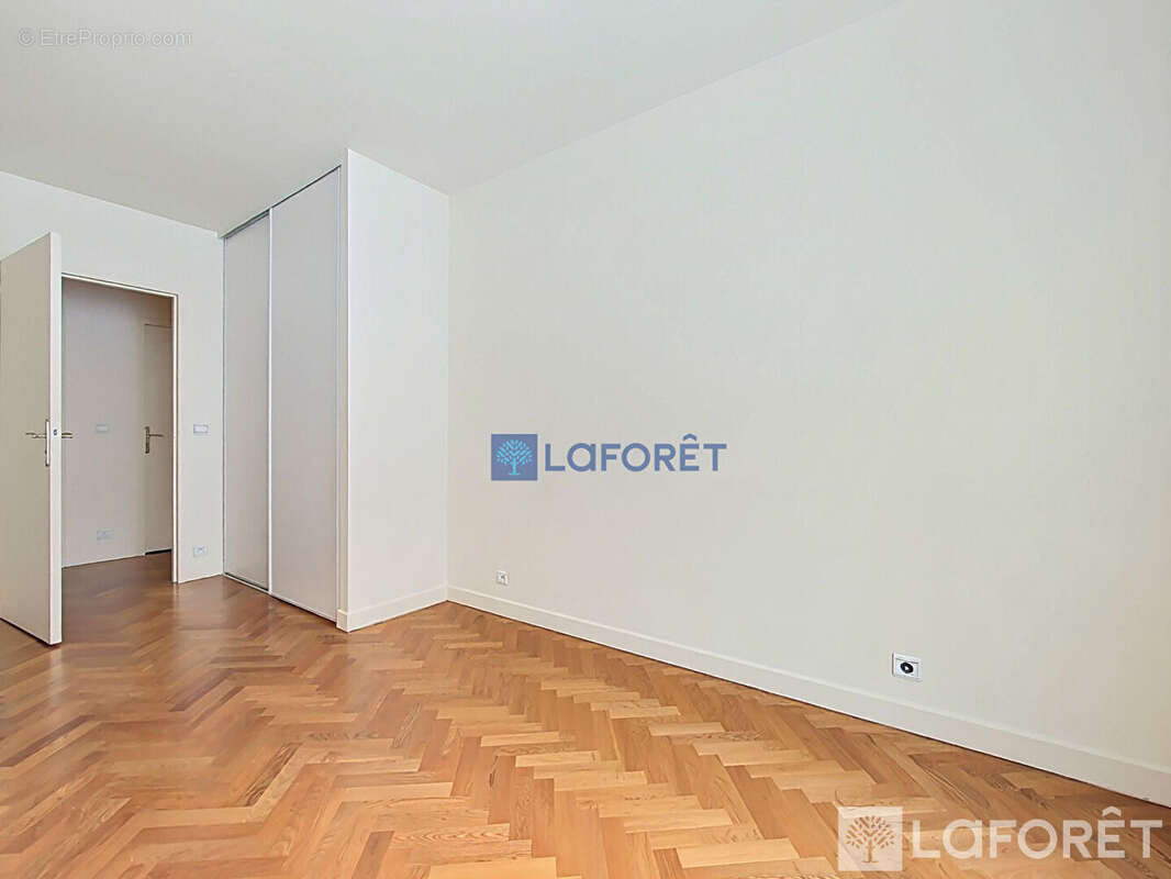 Appartement familial - 5 pièces - Sentier - photo 12