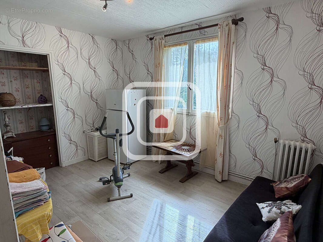 Pavillon de plain-pied - 3 chambres et 1 000 m² de terrain - photo 9