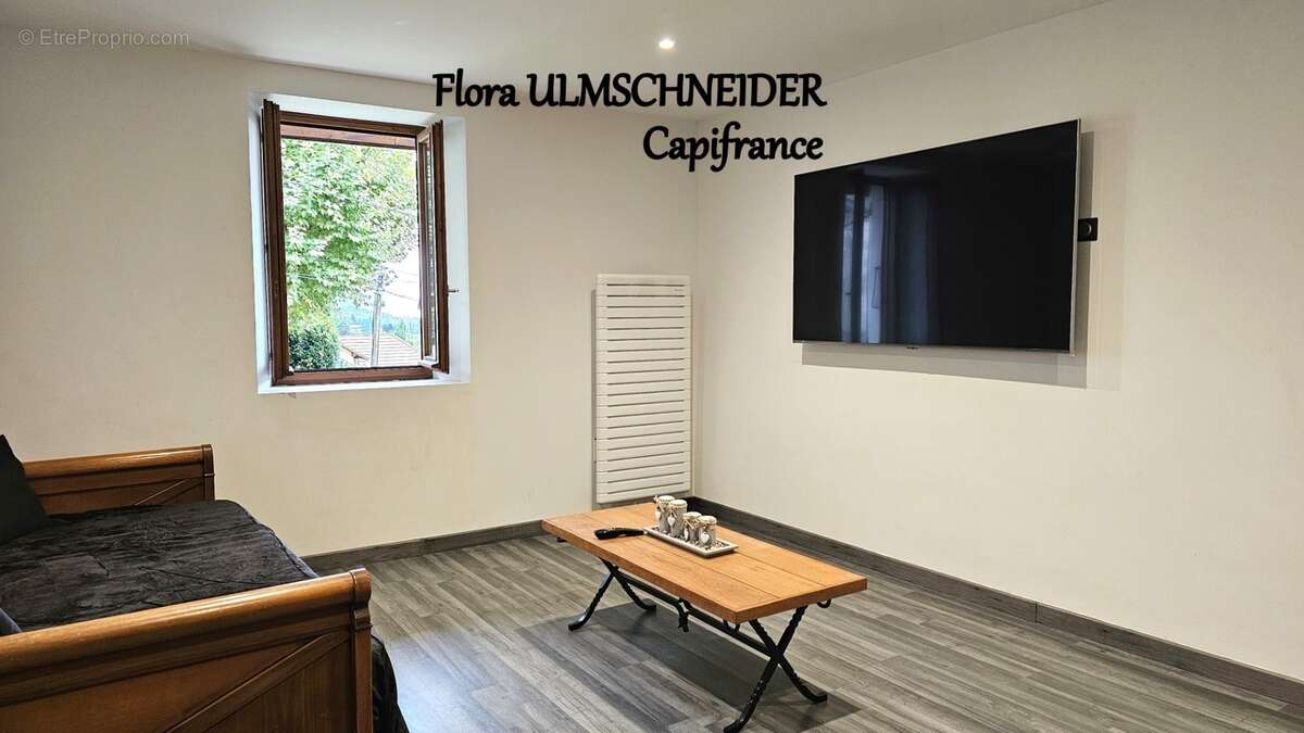 Authenticité et espace : grande maison mitoyenne en pierre avec 5 chambres à vendre à CHINDRIEUX avec garage et terrain proche d - photo 12