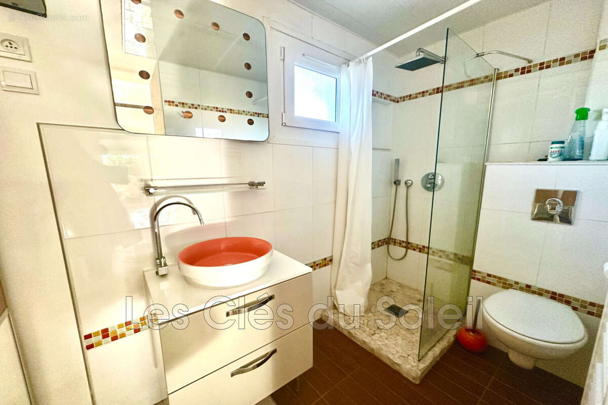 Appartement à LA LONDE-LES-MAURES