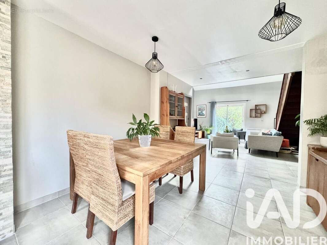 Photo 4 - Maison à CHAMPS-SUR-MARNE