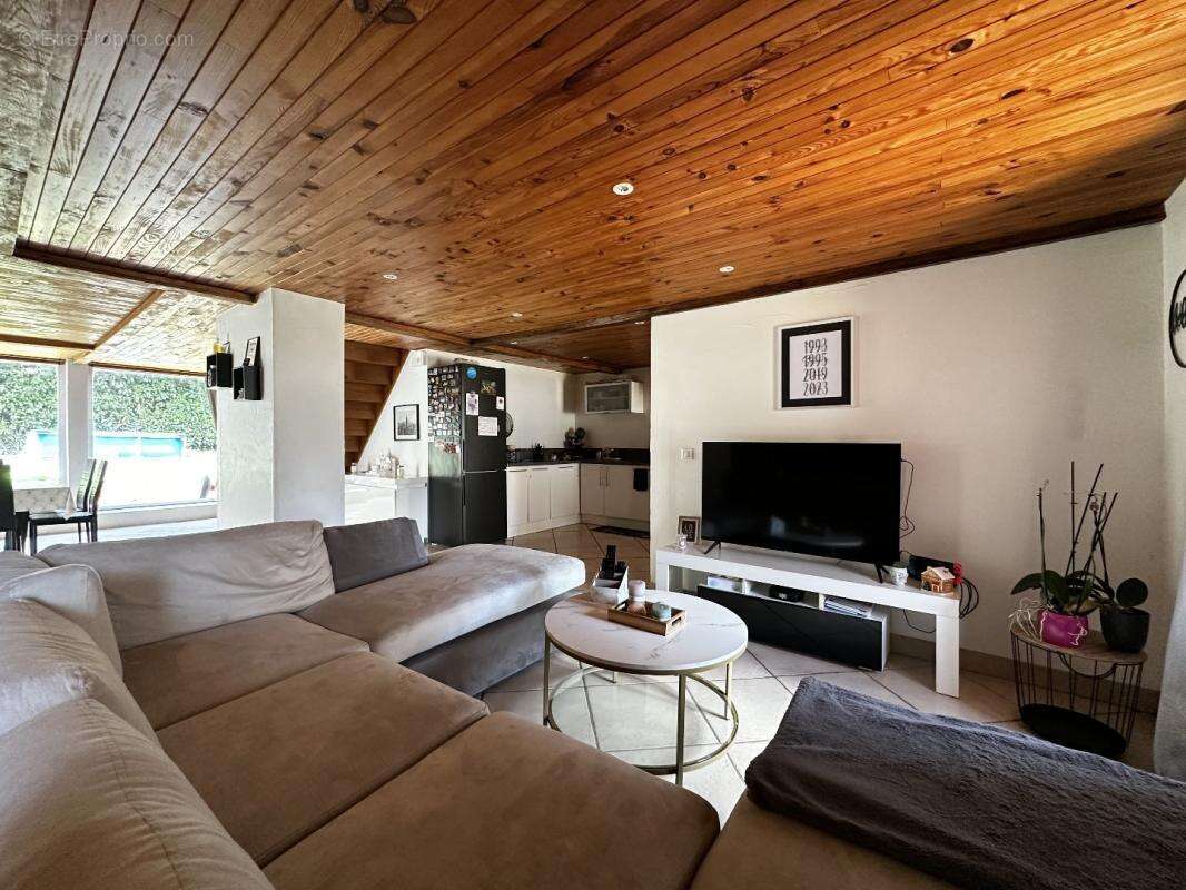 Maison 145 m² à Treon  - photo 2