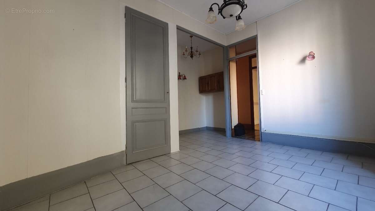Appartement à LYON-8E