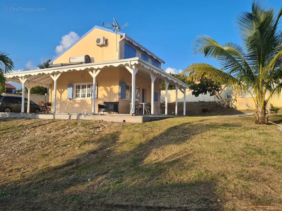 Maison à SAINTE-ANNE