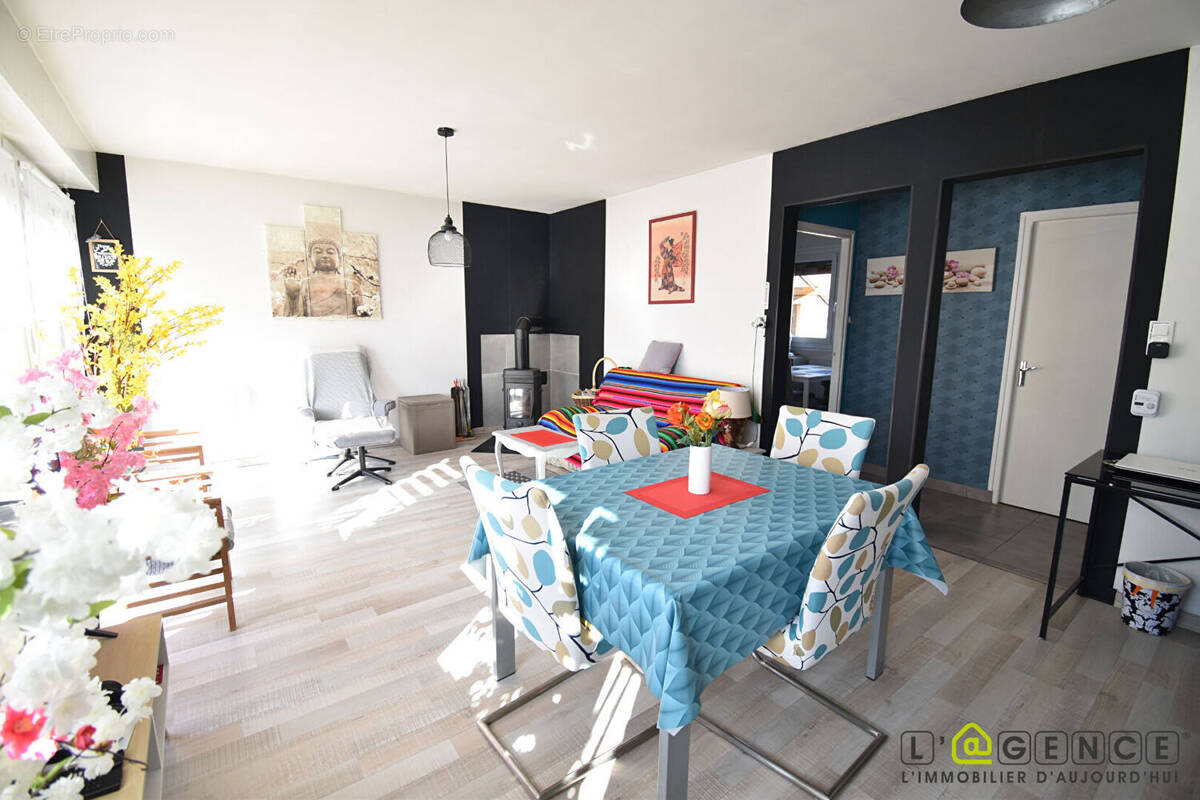 Maison à ANOULD