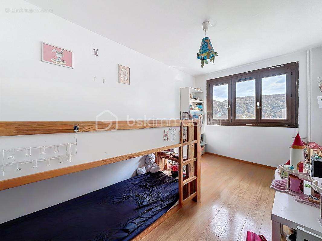 Appartement à ECHIROLLES