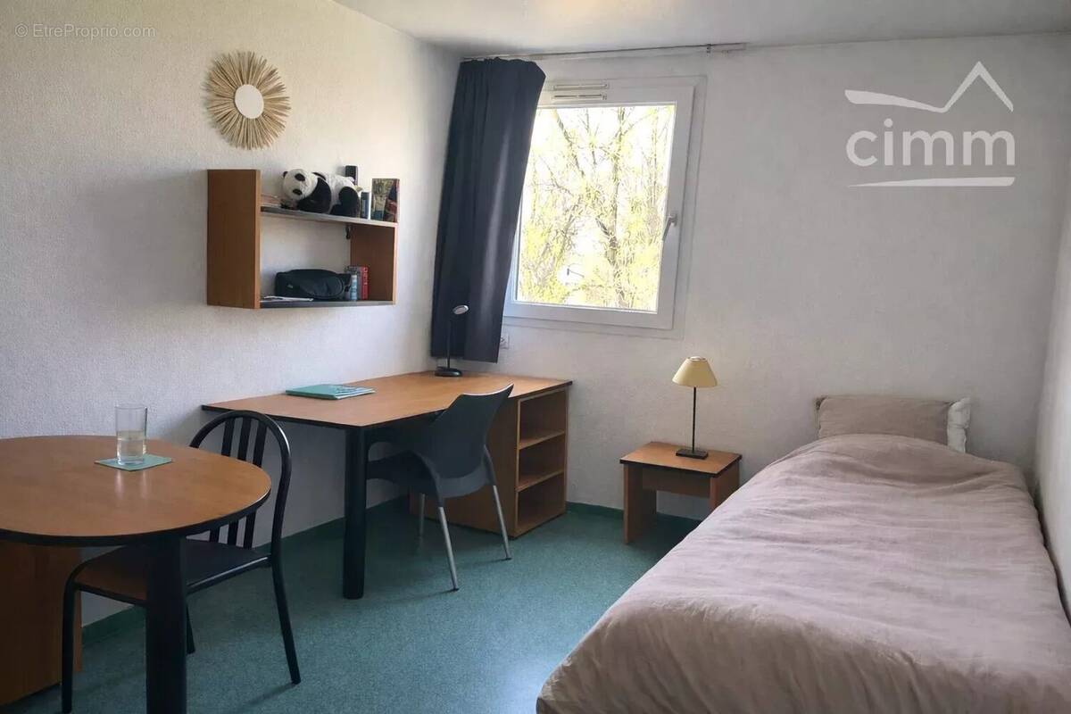 Appartement à SAINT-MARTIN-D'HERES