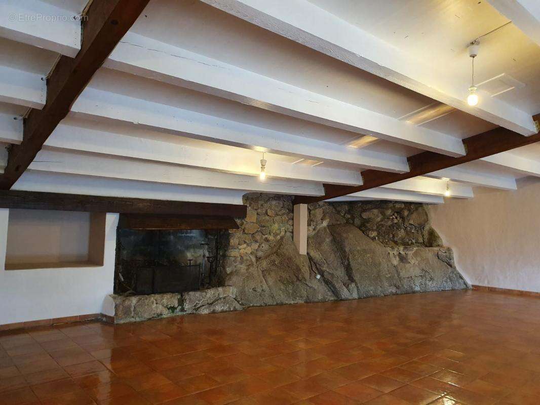 Maison à SAINT-ANDRE-DE-MAJENCOULES