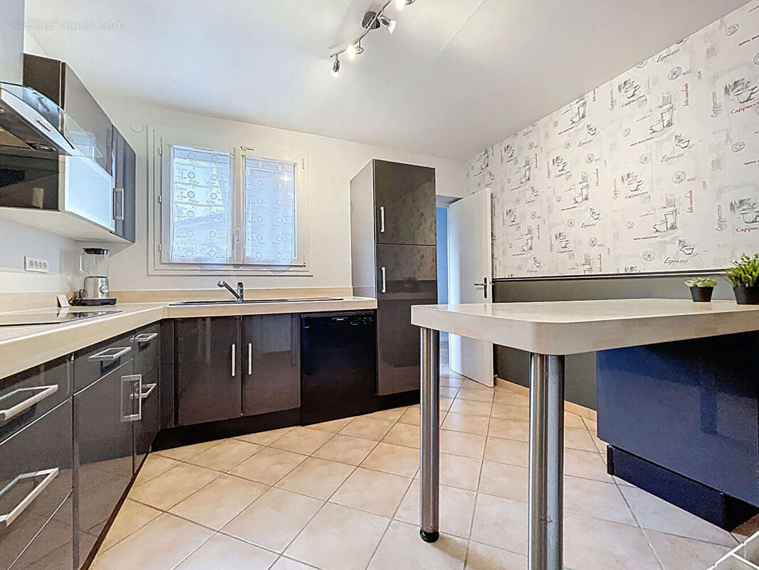 Maison à LIMEIL-BREVANNES