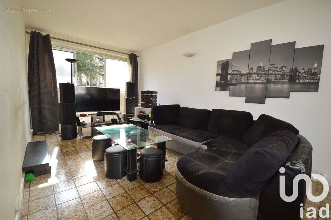 Photo 2 - Appartement à SUCY-EN-BRIE