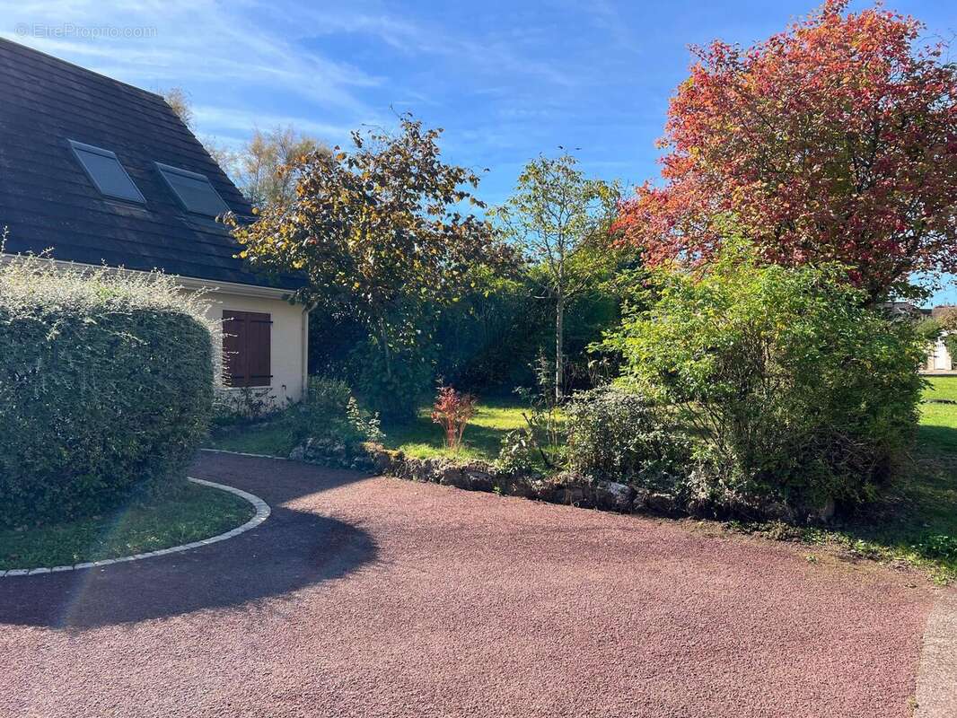 Photo 2 - Maison à LES ESSARTS-LE-ROI